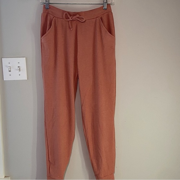 Tommy John waffle jogger and crew neck short sleeve loungewear set. Mixed size - Picture 6 of 8